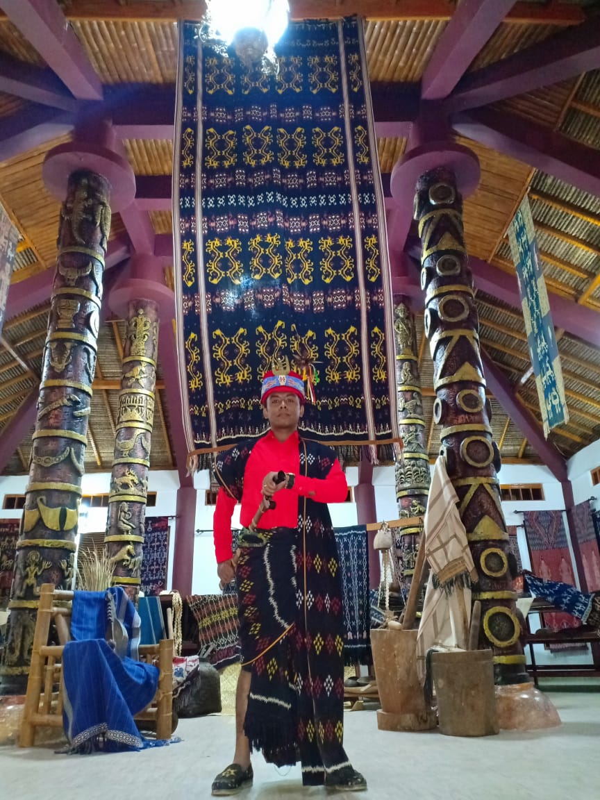 Kain Tenun Ikat