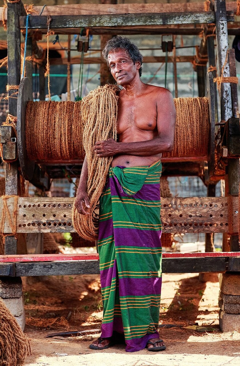 Sarung Tenun Pria