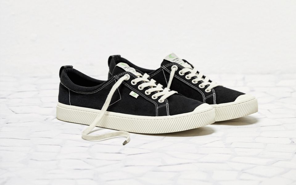 Sepatu Sneakers Kanvas