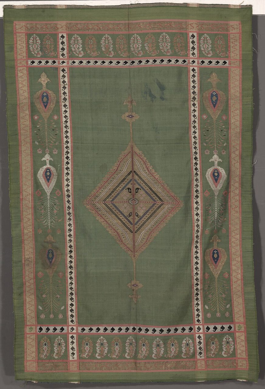 Syal Motif Etnik