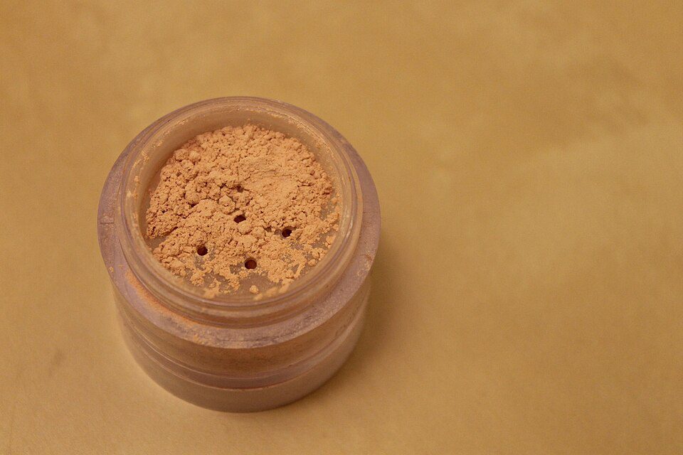 Bedak Tabur Mineral